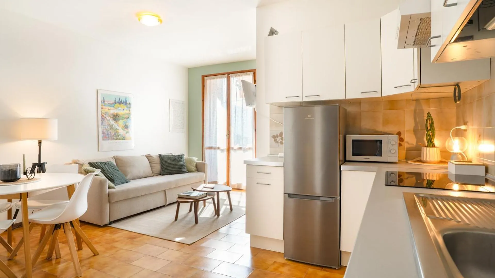 Relaxing Lake Gem Perledo Appartement
